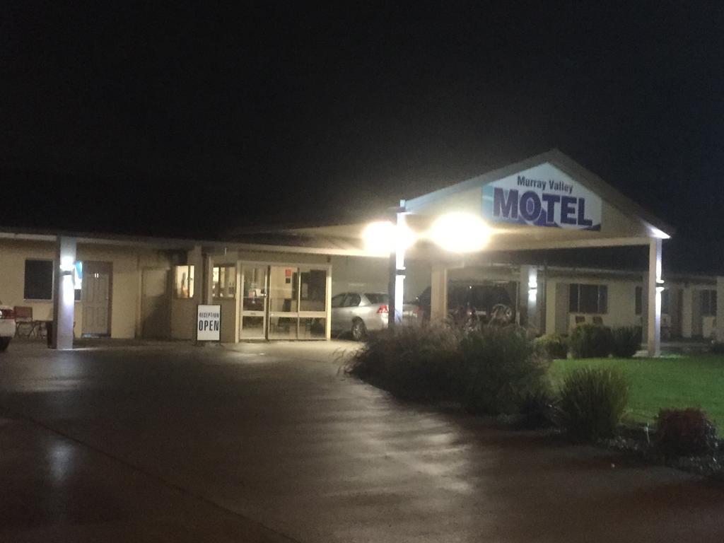 Murray Valley Motel ウォドンガ エクステリア 写真