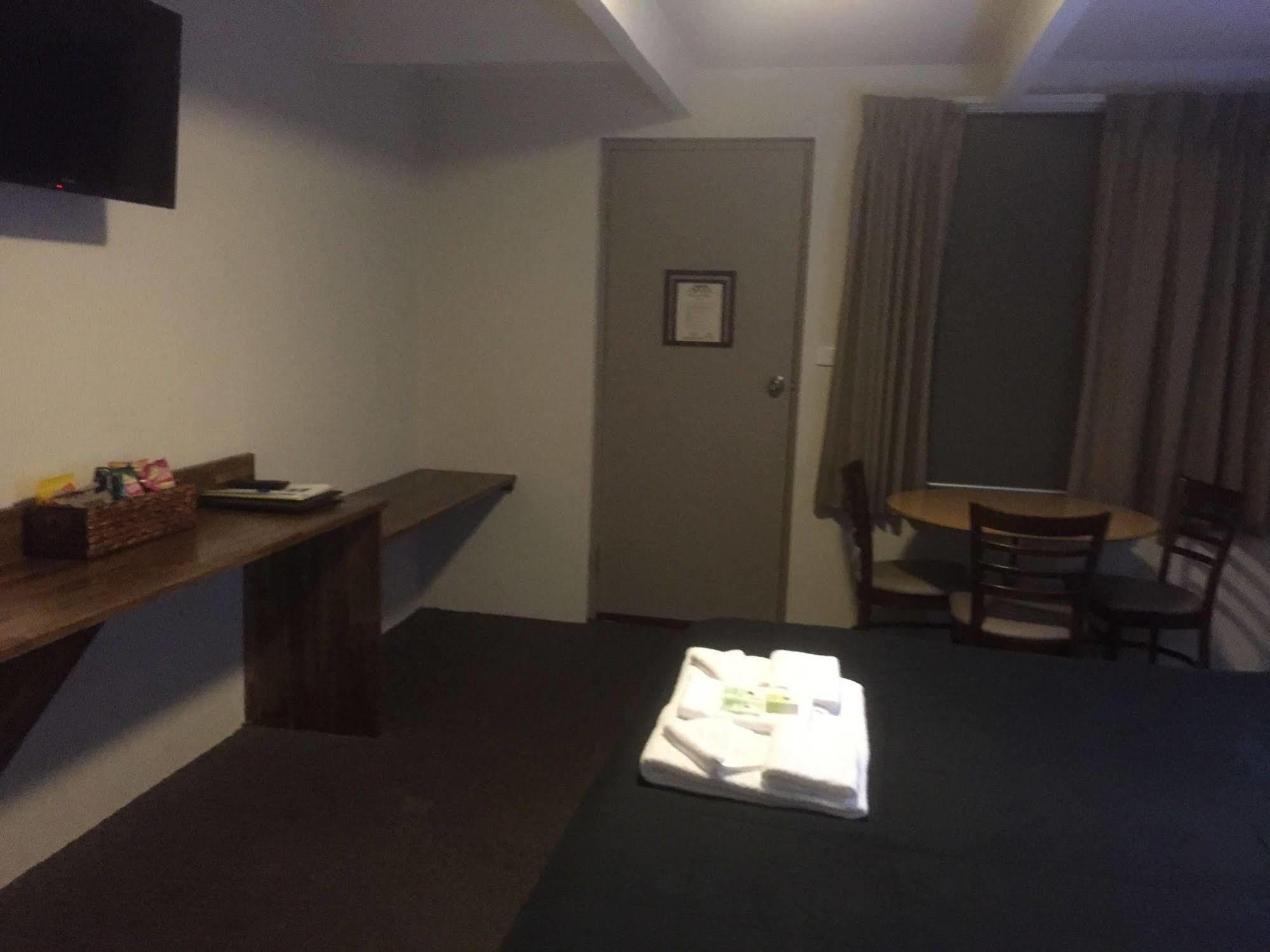 Murray Valley Motel ウォドンガ エクステリア 写真