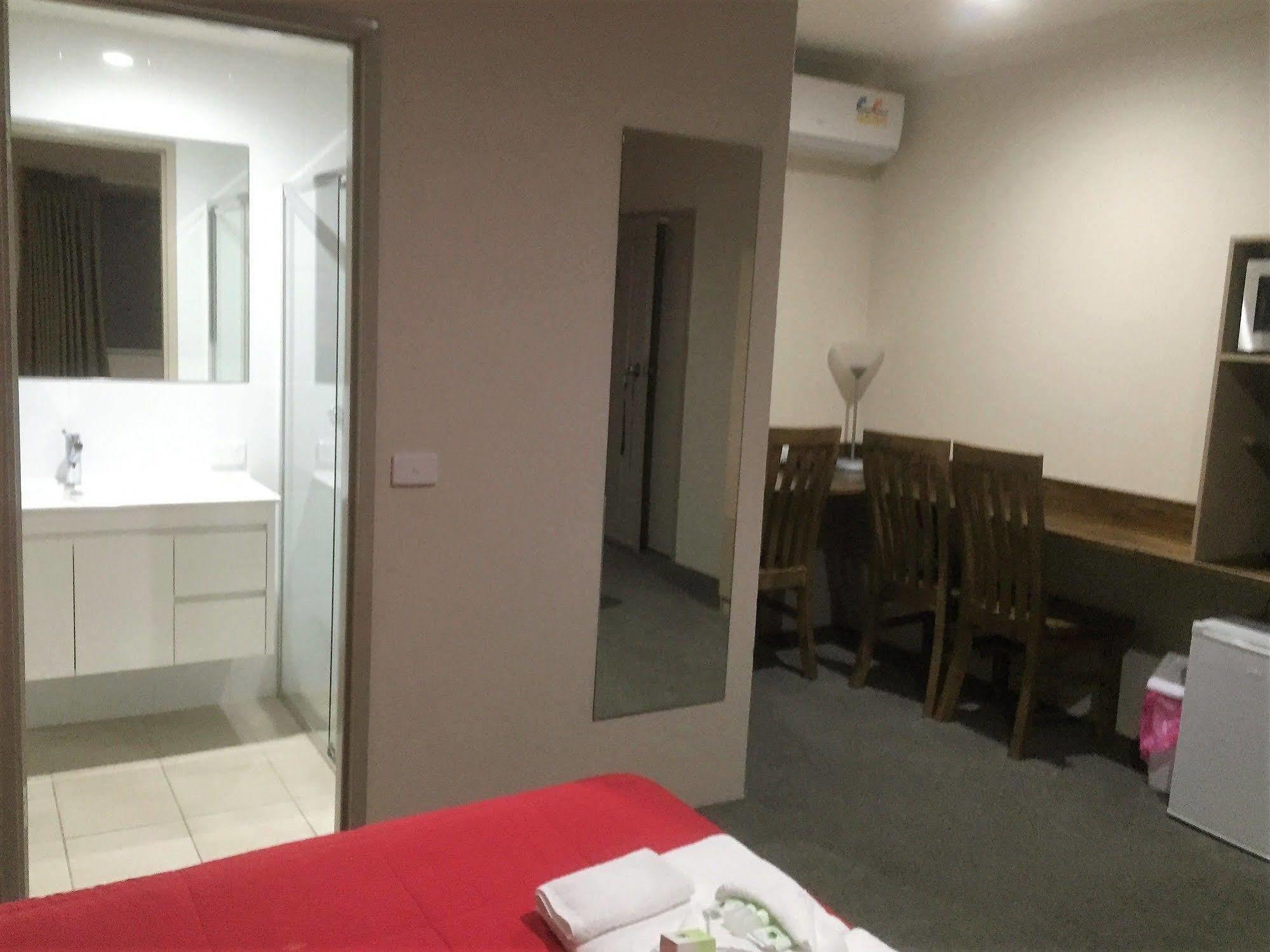 Murray Valley Motel ウォドンガ エクステリア 写真